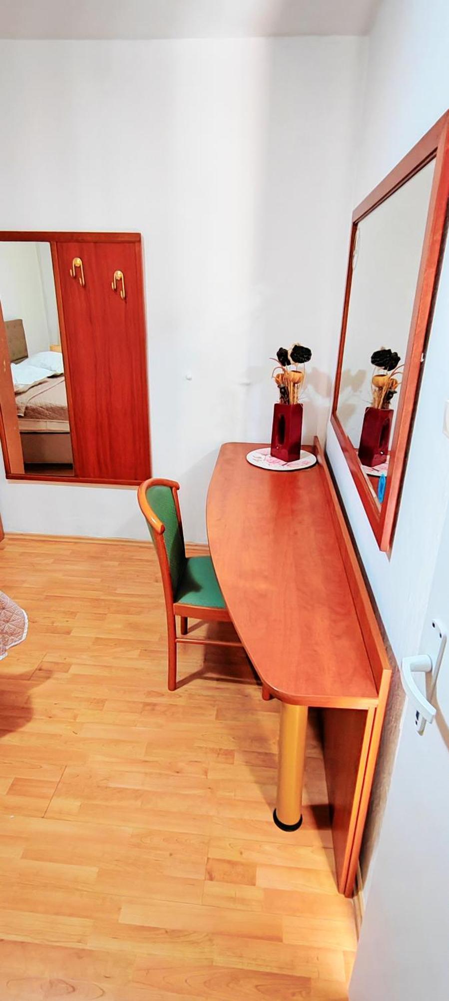Apartments Jadranka Tučepi Стая снимка