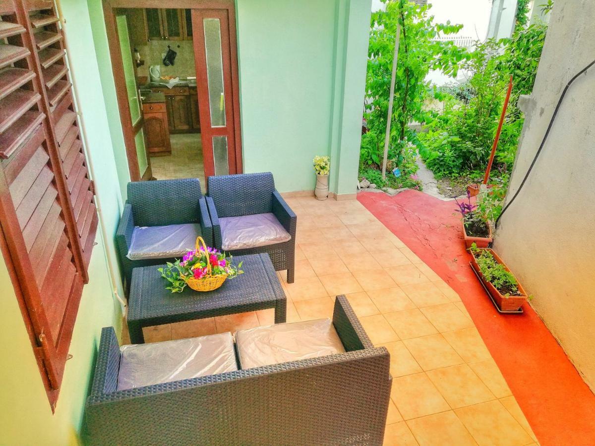 Apartments Jadranka Tučepi Екстериор снимка