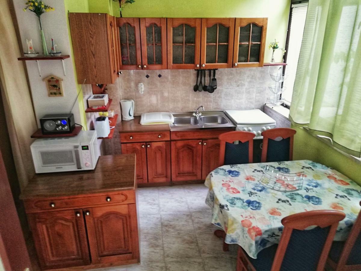 Apartments Jadranka Tučepi Екстериор снимка